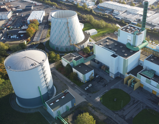 Kraftwerk und Wärmespeicher Wanheim aus der Vogelperspektive